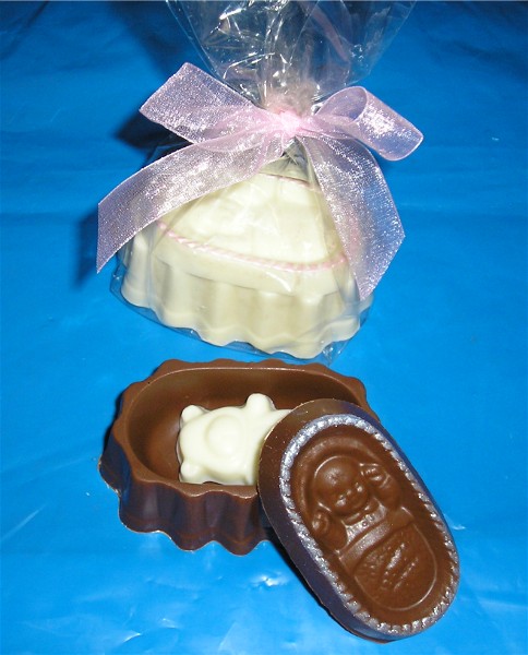 Chocolate Bassinet