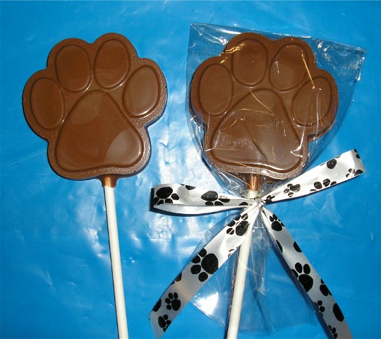 Chocolate Paw Print Pop