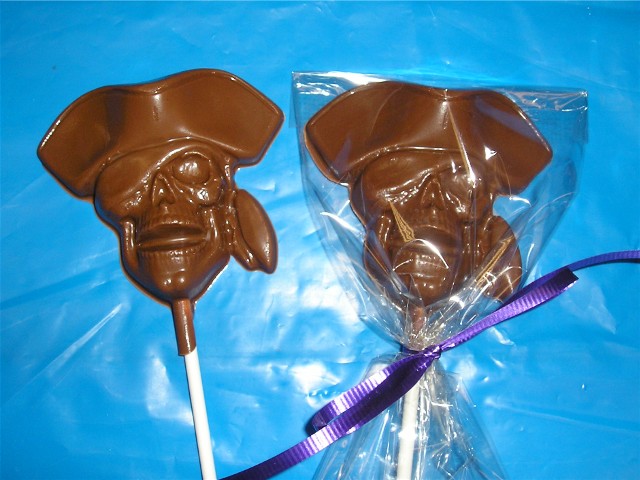 Chocolate Pirate Skull Pop