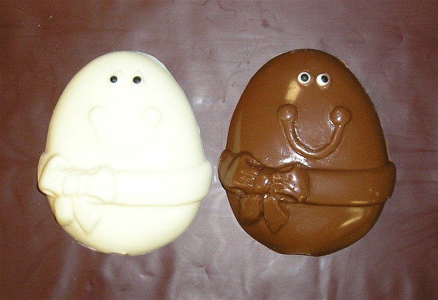 Chocolate Smiling Egg